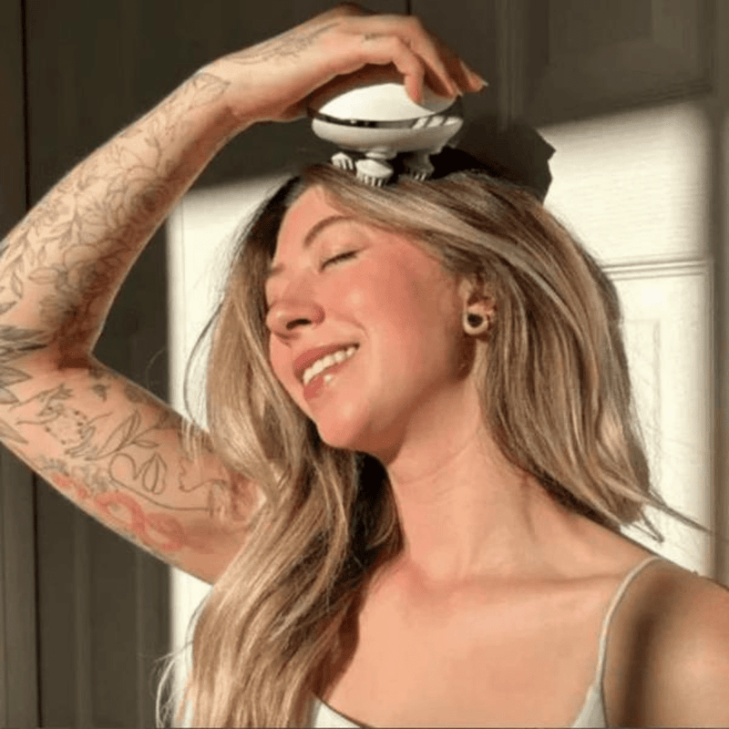 Clever Scalp Massager With Red Light